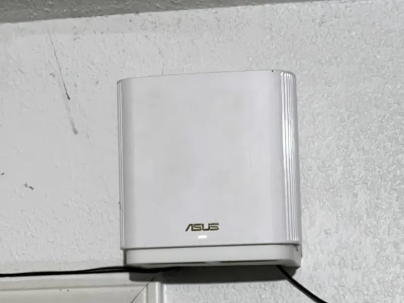 Asus_ZenWiFi_Wall Mount