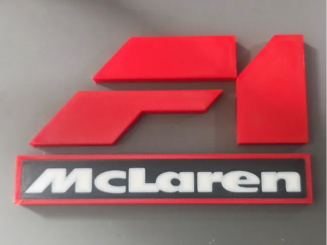 mclaren f1 badge 