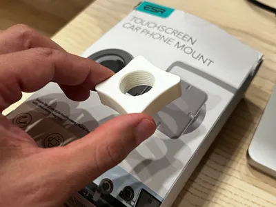 Tightening nut for ESR MagSafe car mount