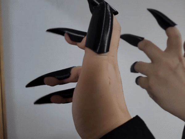 Simple, Handy Claws for Cosplay