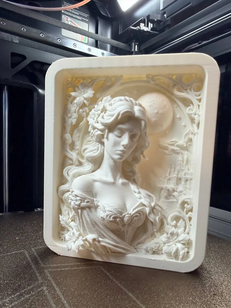 Princess of the Moon – 3D Bas-Relief Painting - Free 3D Print Model ...