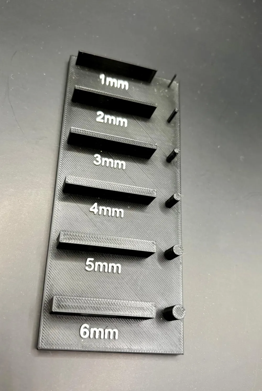 Material Thickness Reference Plate 1–6 mm - Free 3D Print Model ...