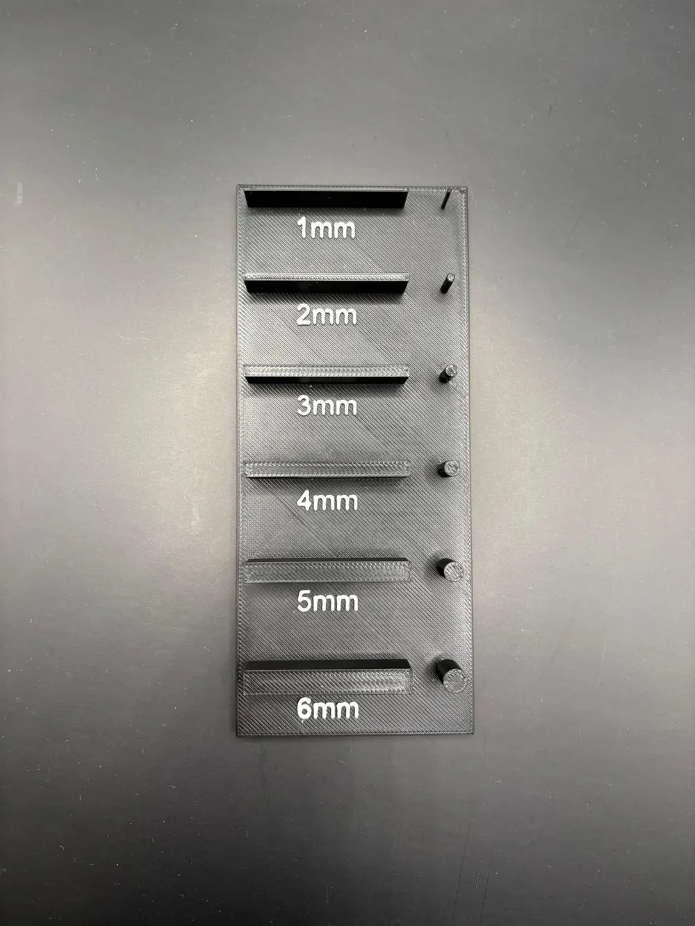 Material Thickness Reference Plate 1–6 mm - Free 3D Print Model ...