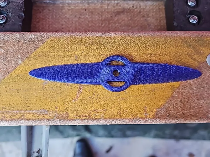 Grass cutting blade for battery grass timming