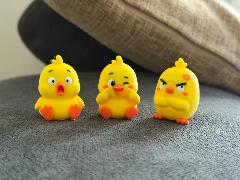 Expressive Chick Trio – Cute & Funny Mini Figures