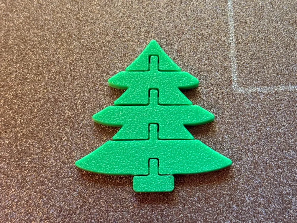 Flexi Christmas Tree Mini - Free 3D Print Model - MakerWorld