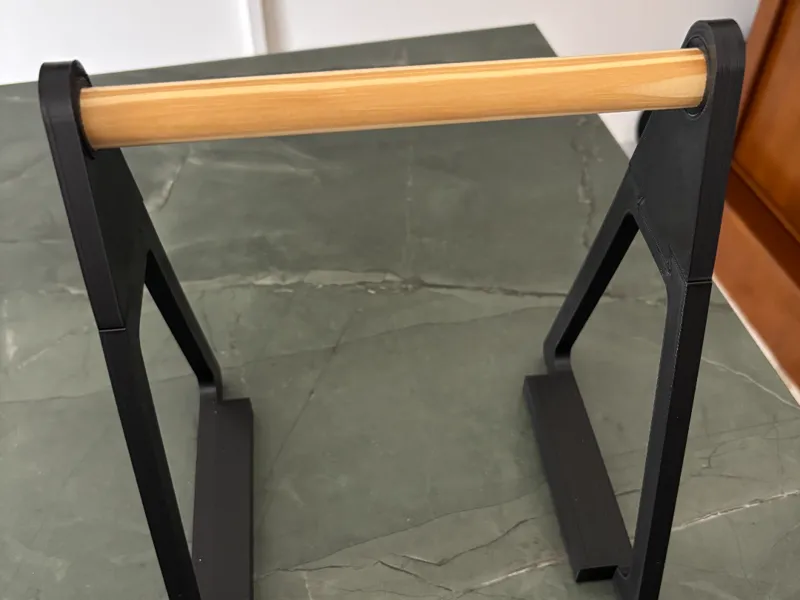 Supporto appendiabiti salvaspazio