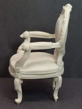 Figura decorativa: Miniature Bergere Chair with Rams Heads — vista de referencia 4