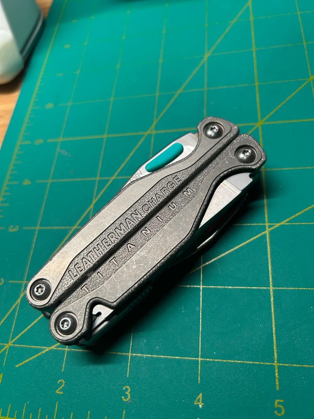 Leatherman Charge TI / wave+ Thumb grip Remixed by HoneyNutz - MakerWorld