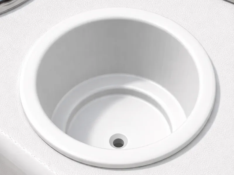 Four Winns drained cup