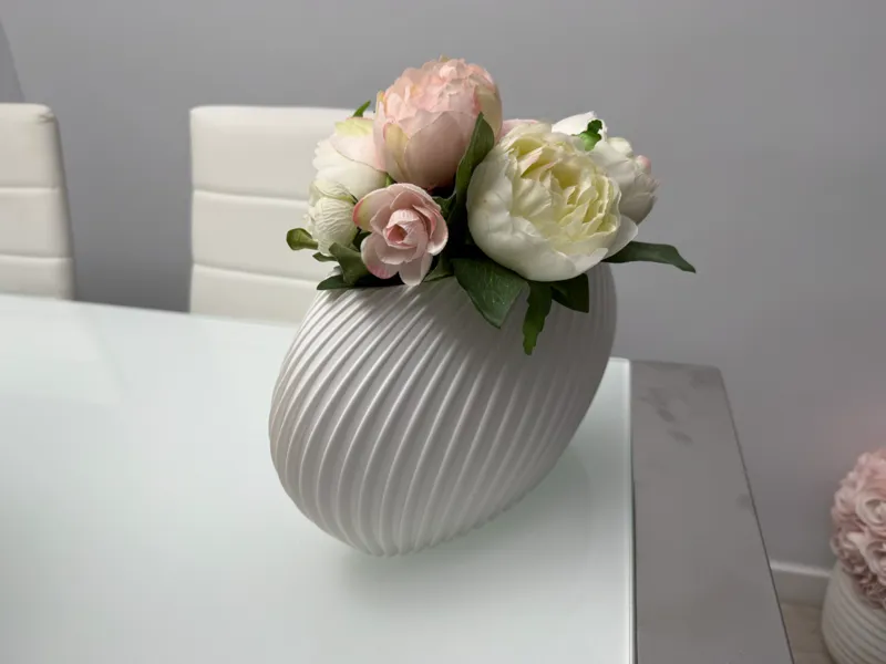 big vase decoration model