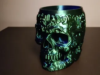 Skull vase