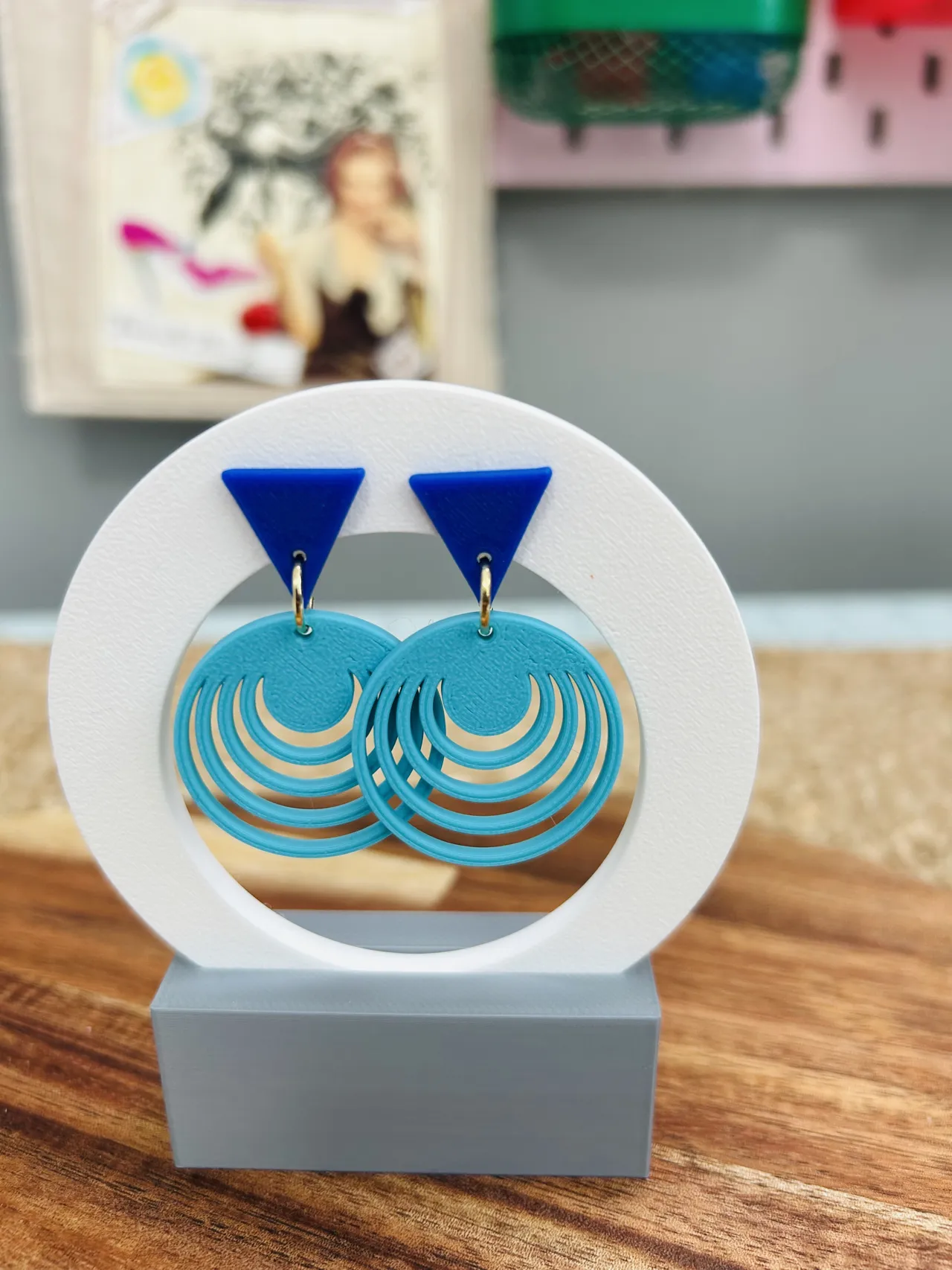 Geometric quadruple round earrings view 2