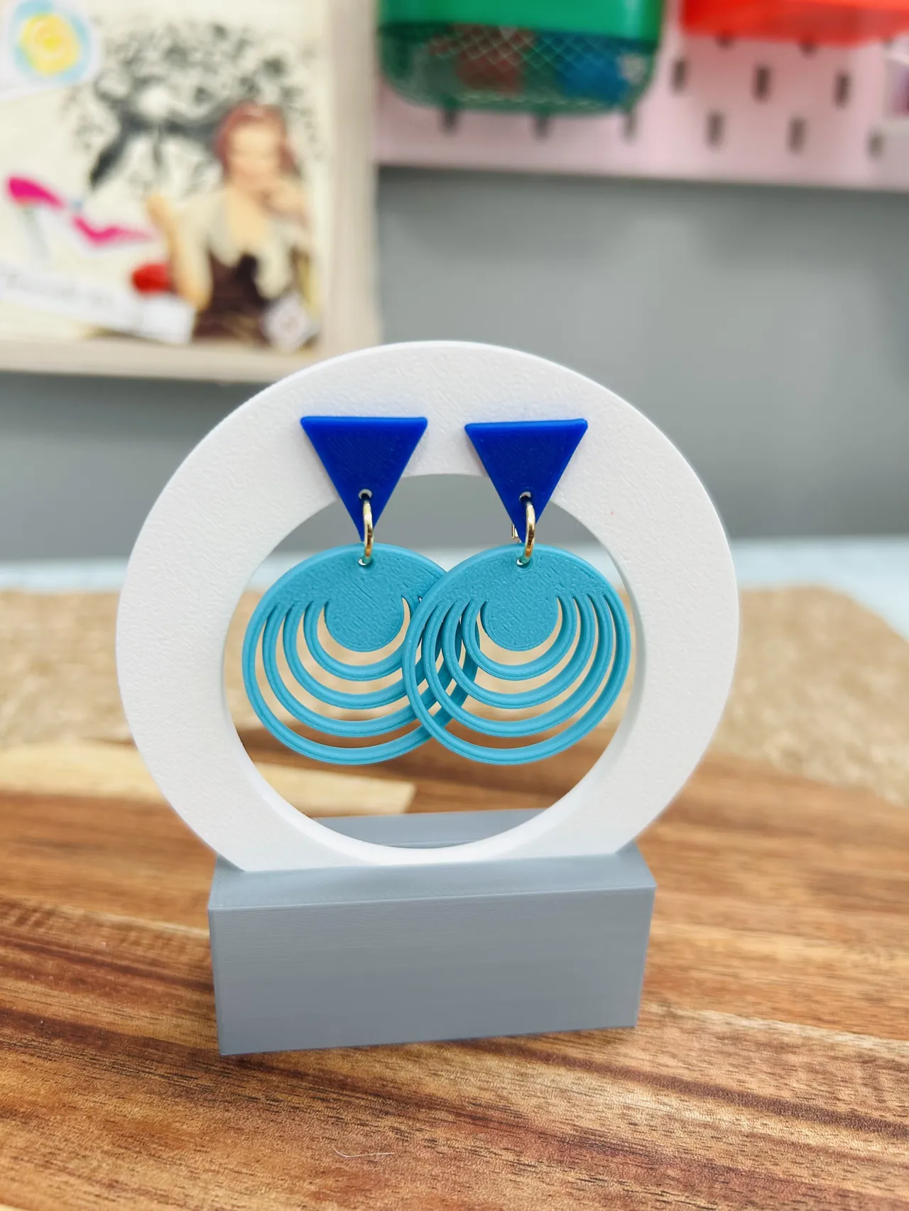 Geometric quadruple round earrings view 3