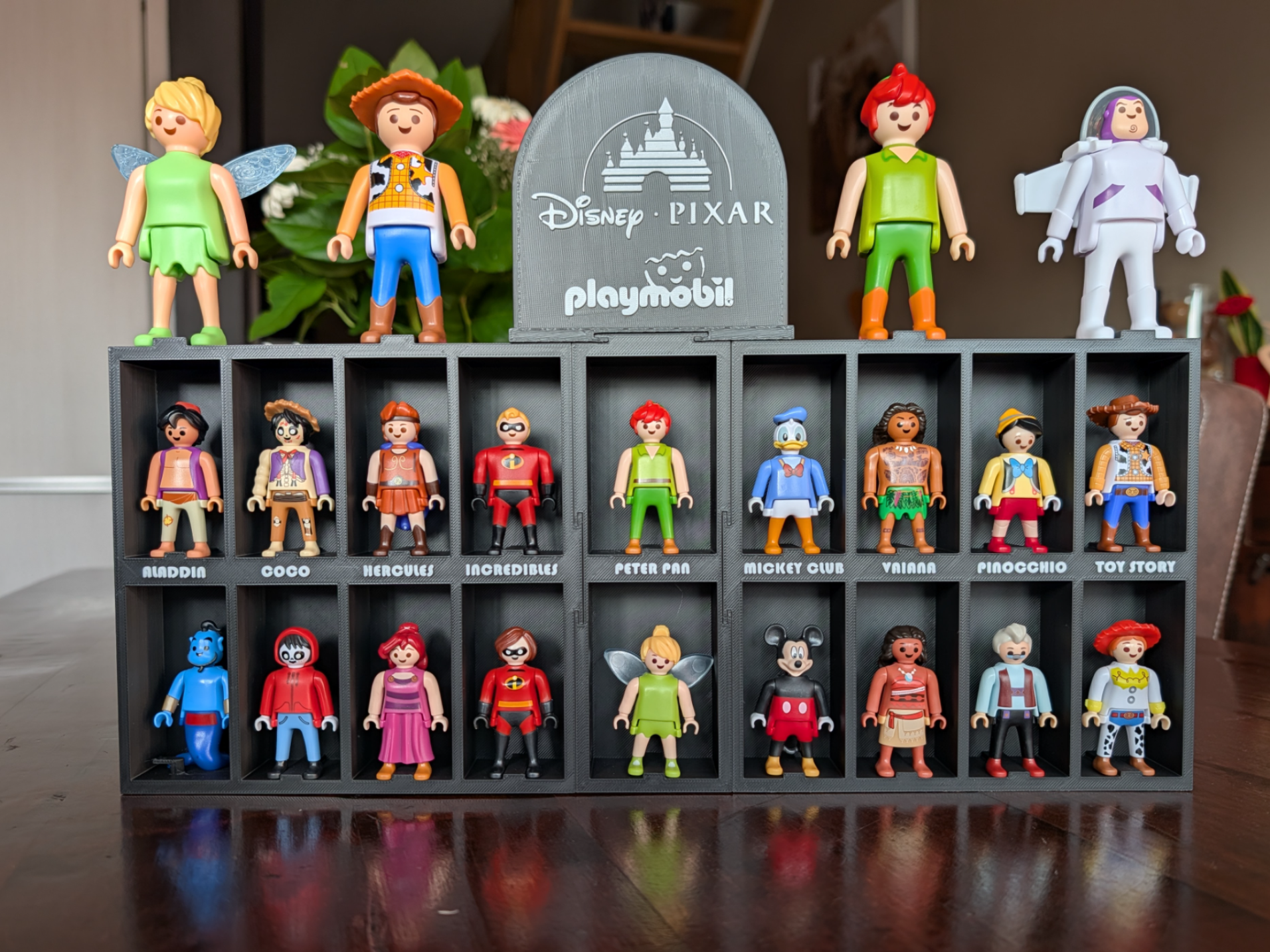 Playmobil Kinder stand for Disney and Pixar - 1