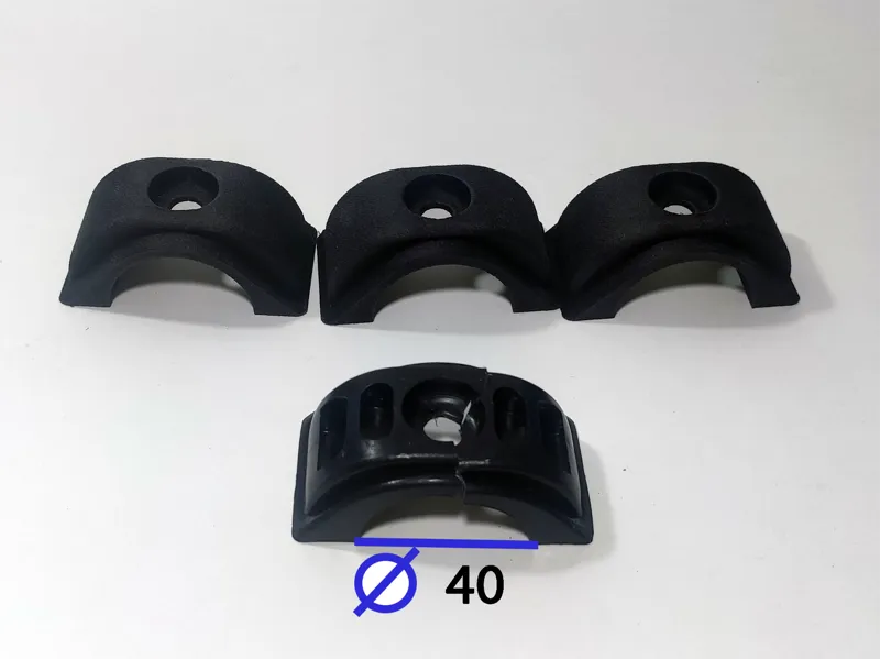 Corner plastic insert for bed
