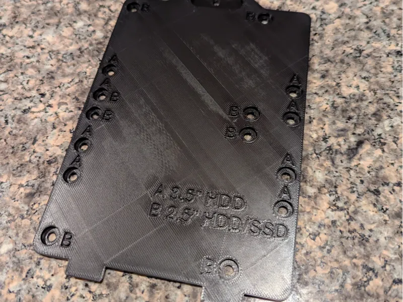 Thermaltake Core P8 Drive Mounting Plate