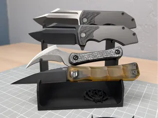V2 Knife Stand - DC Blades