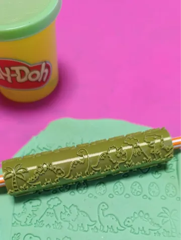 Letrero o emblema decorativo: playdoh dino roller — vista de referencia 2