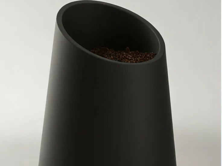 Round Minimalist Planter 