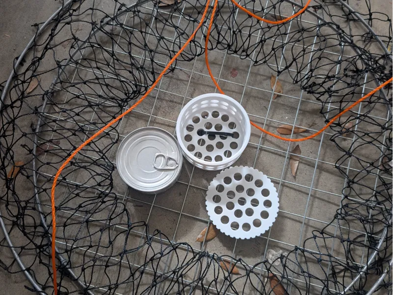 Crab Trap Cat Food Bait Holder