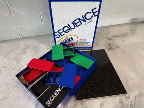 Caja o estuche: Sequence Classic + Stacks Board Game Insert — referencia de MakerWorld