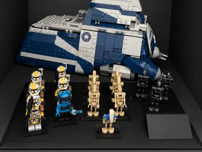 Display Stand for LEGO Star Wars – 75435