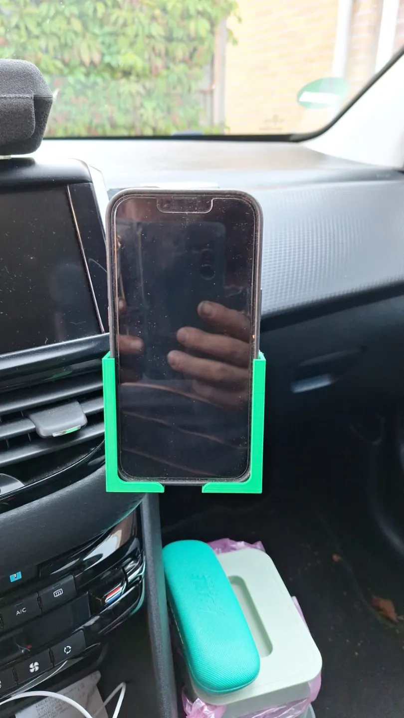 iphone holder by Marthy MakerWorld