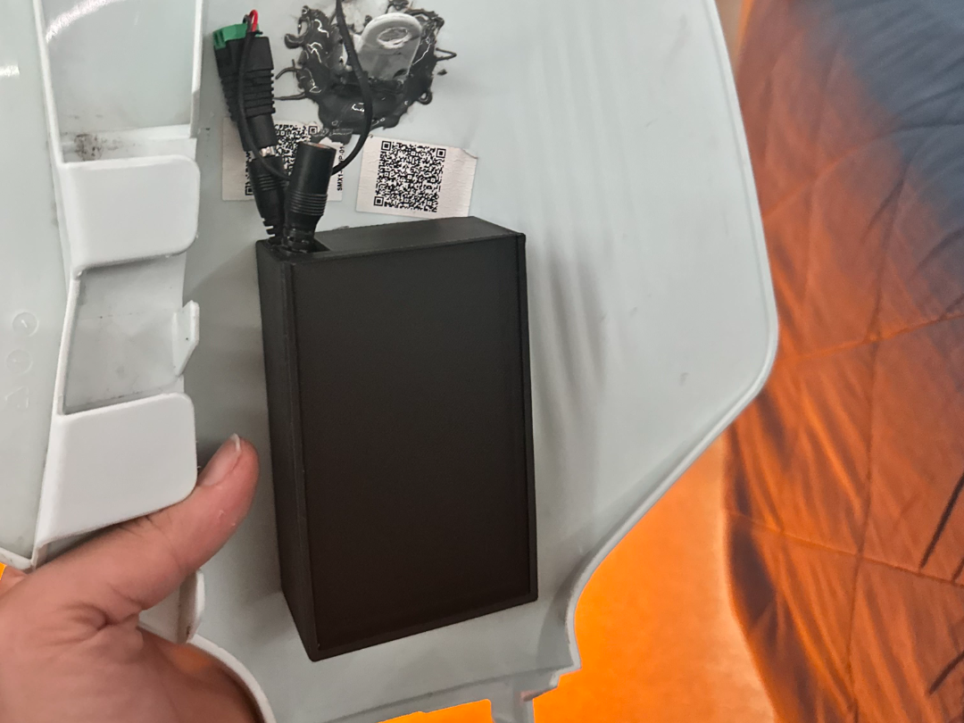 Stark Varg MX battery box for light