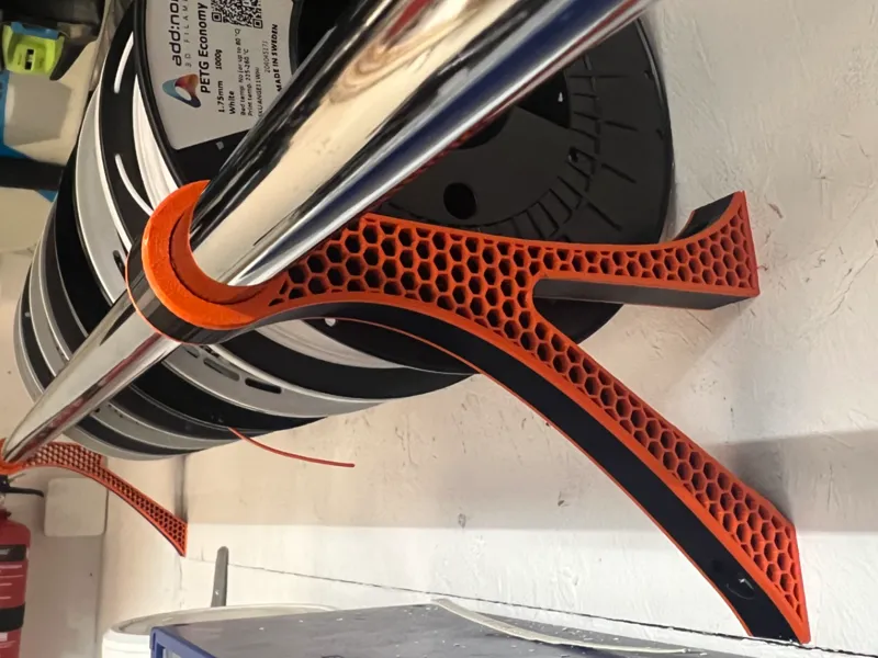 Filament spool wall shelf 