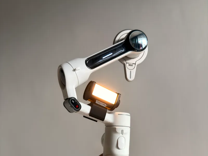 Insta360 Flow 2 Pro Coldshoe mount