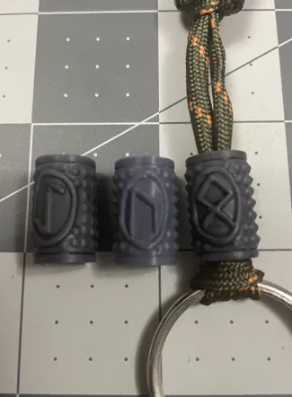 Nordic paracord beads (Eiwaz,Uruz,Othala)