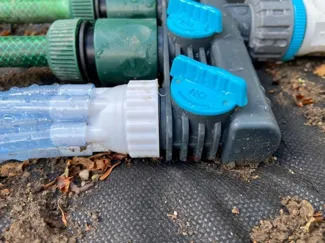 Tomato wattering system