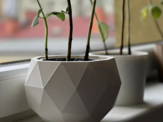 Poly Planter Pot