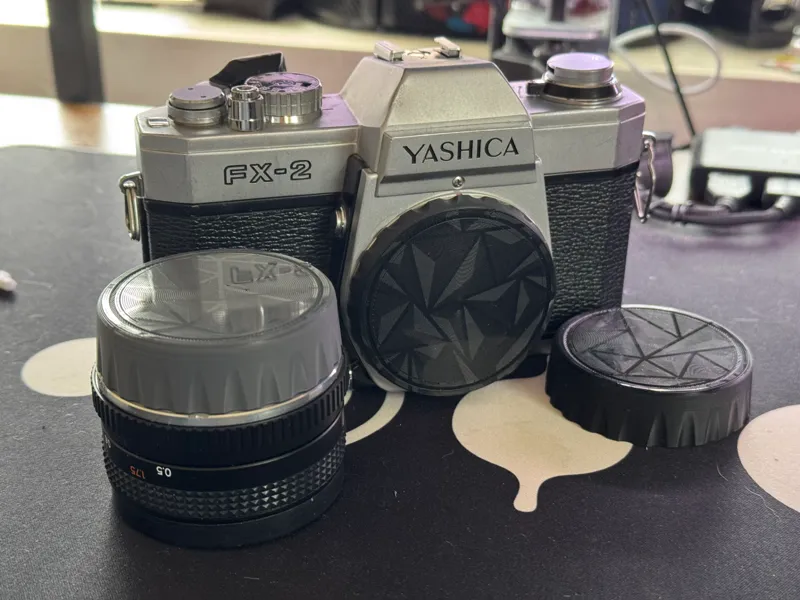 C/Y Mount Camera & Lens Cap