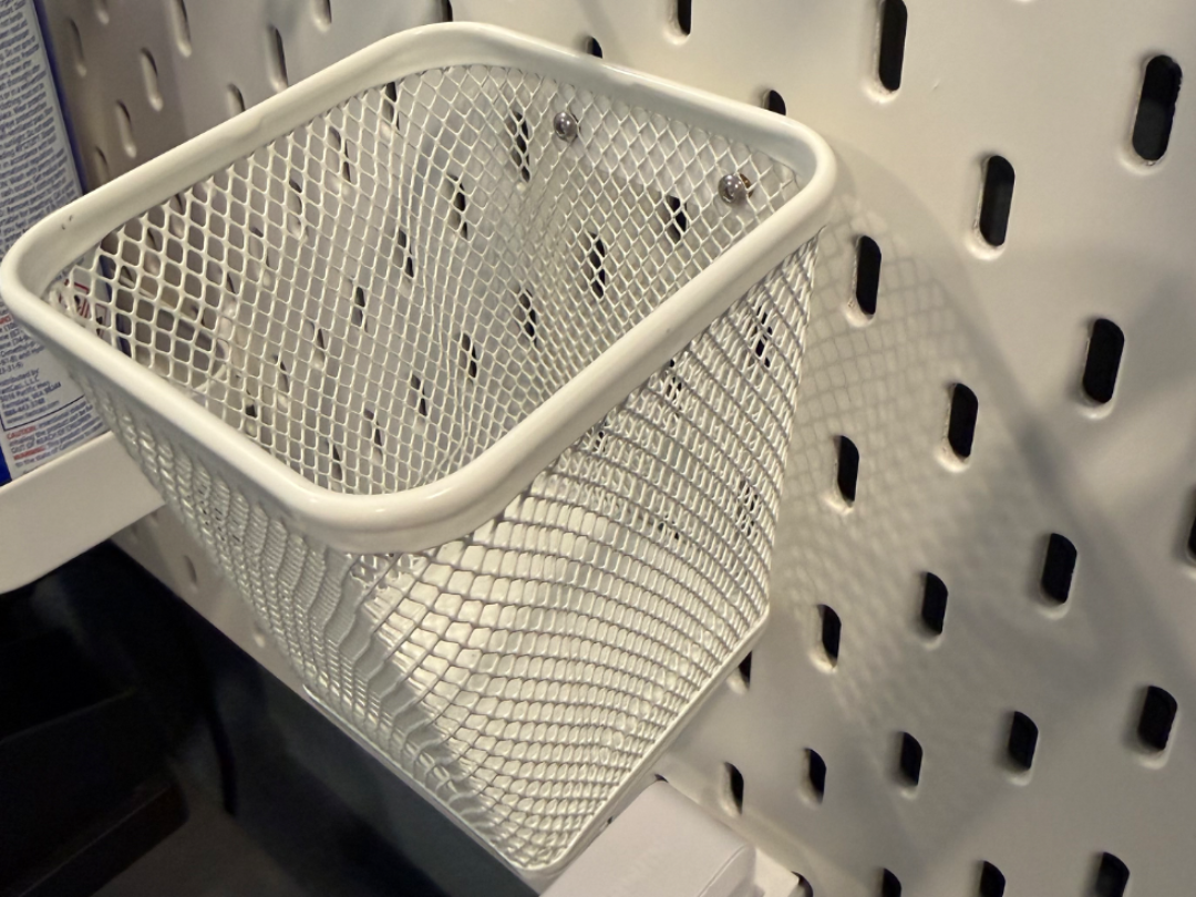 Skadis mount for DRÖNJÖNS Pencil cup