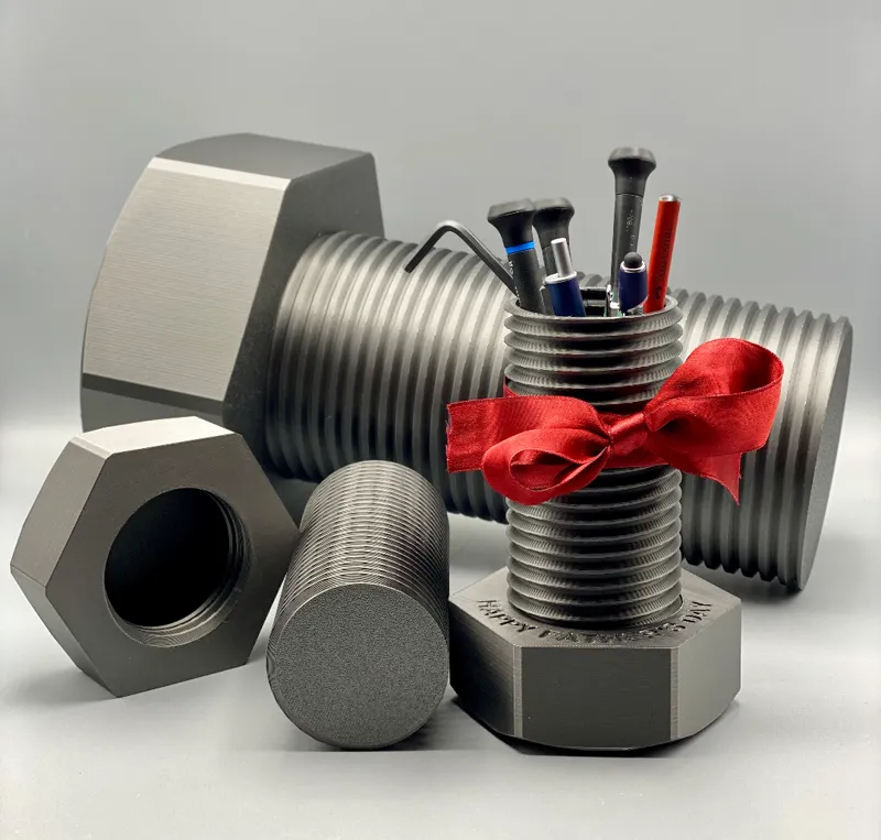 Big screw in 4 sizes - perfect gift box