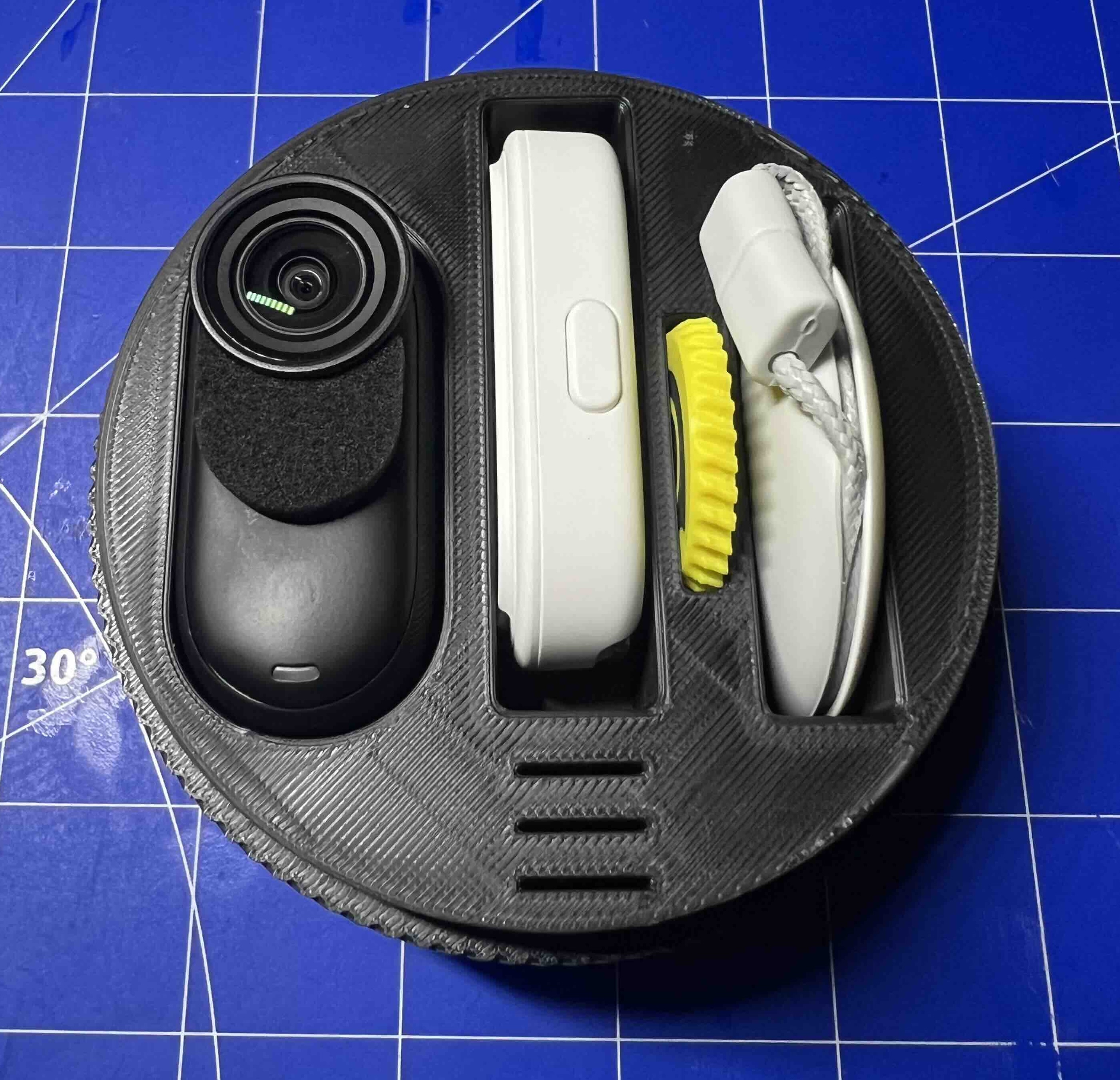Miniatura 2 do modelo 3D Case insta360 GO 3S