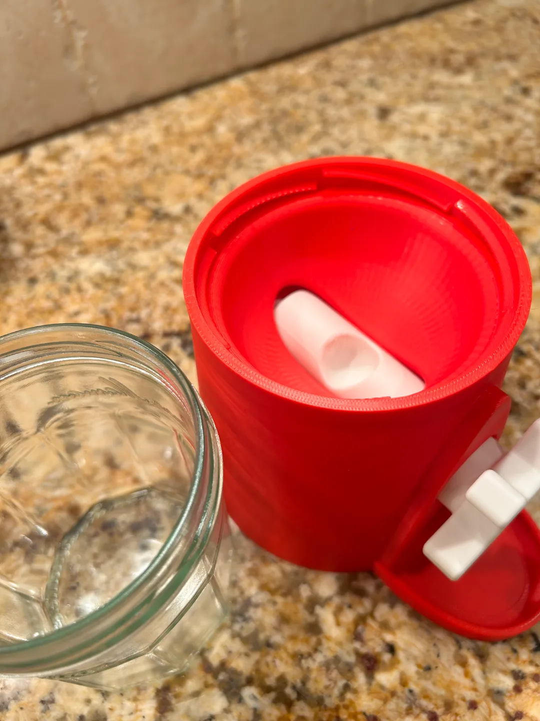 Configurable Candy Dispenser for Bonne Maman Jar view 4
