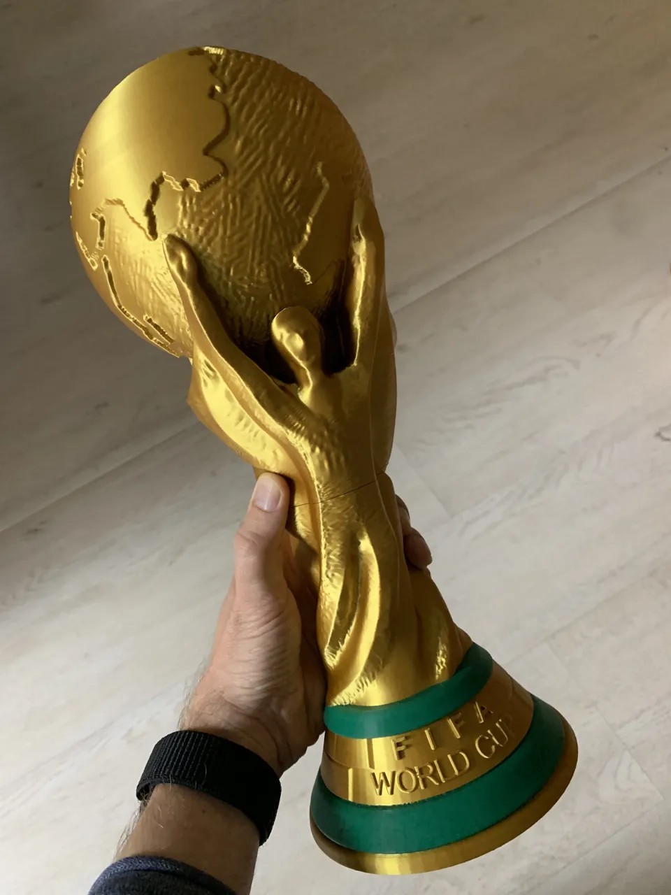 Football World Cup Trophy Real Size and smaller view 3