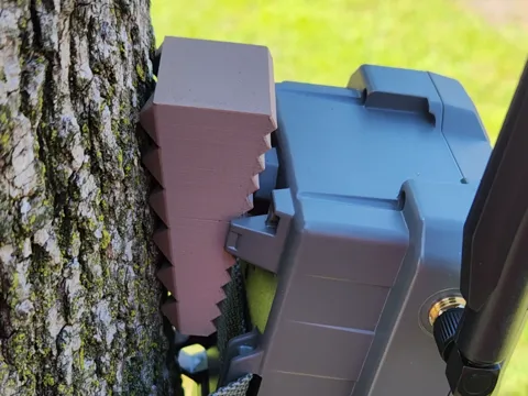 Soporte: Trail Camera Tilting Wedge — referencia de MakerWorld