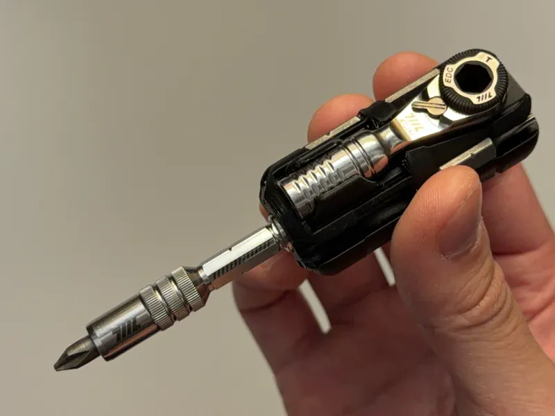 711L Screwdriver Handle 8 6mm by 2mm Disc Magnets