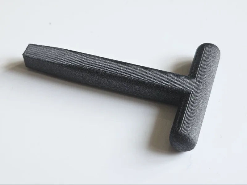 small square key / Vierkantschlüssel