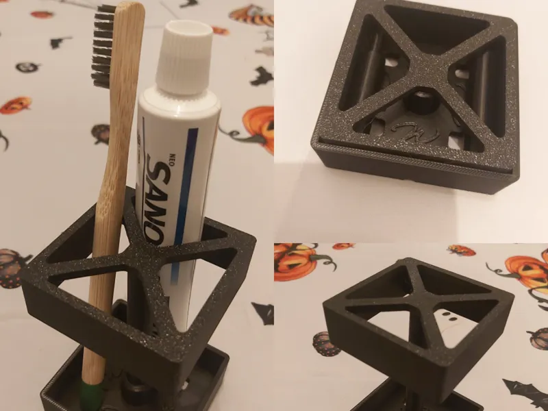 Travel toothbrush holders