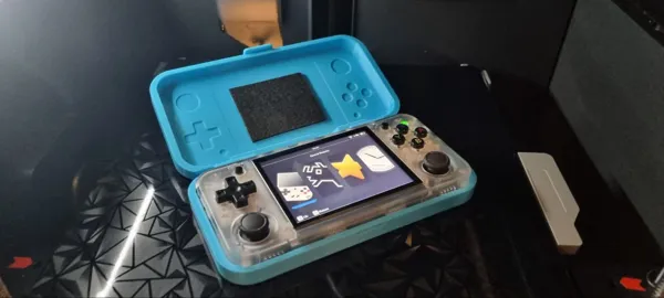 Coque rigide pour console RG35XX H