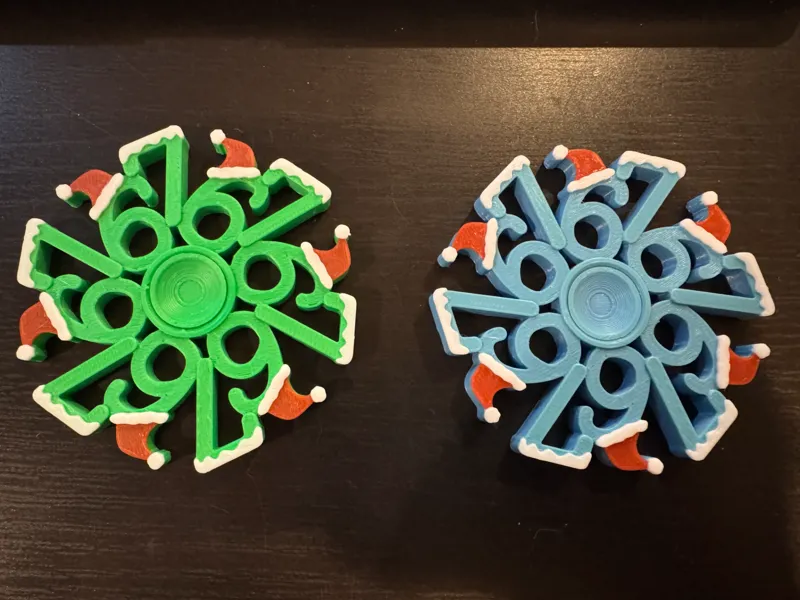 67 Fidget Spinner - Christmas Edition