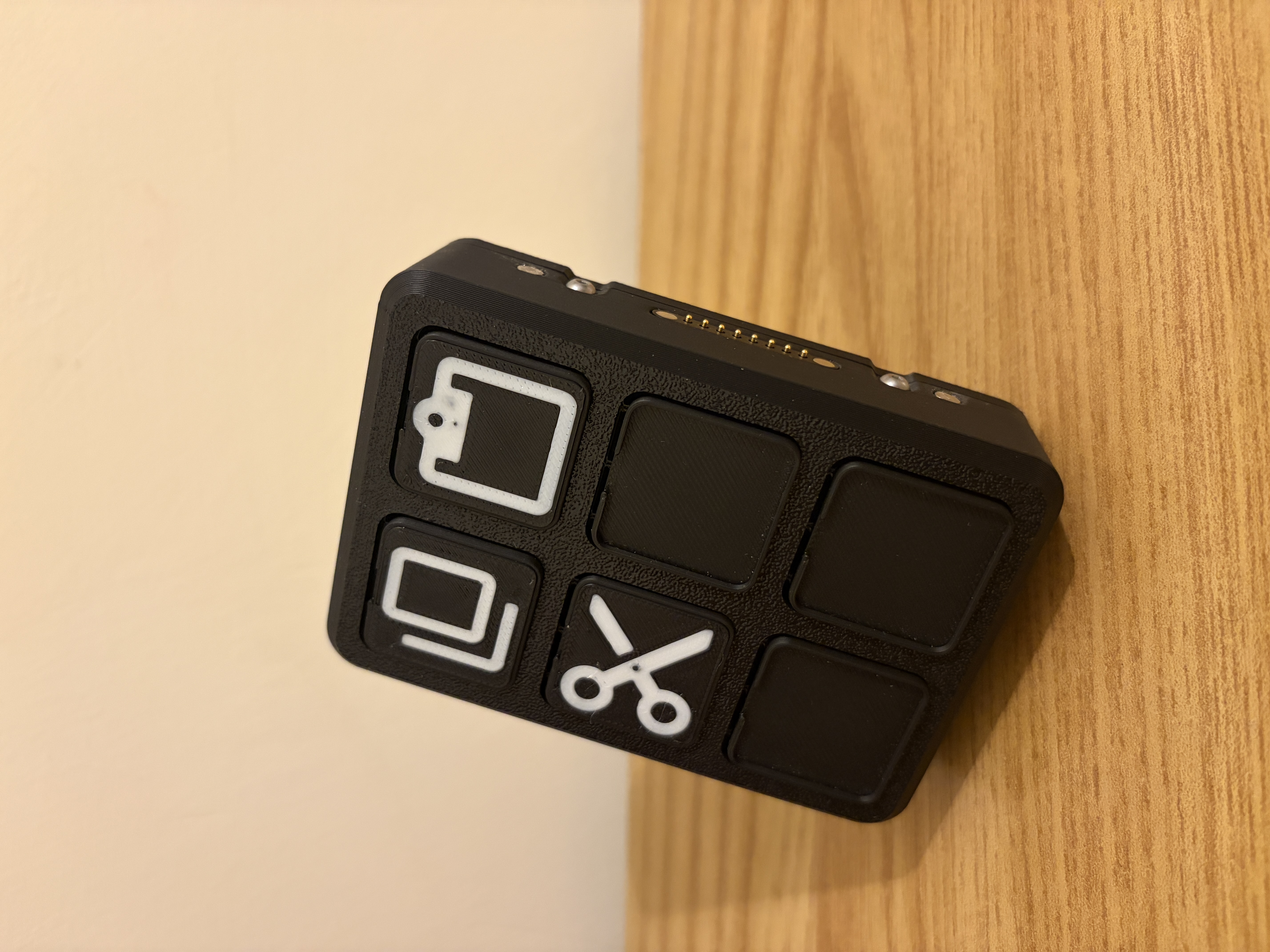 Miniatura 1 do modelo 3D Console Deck PRO - Basic Modules