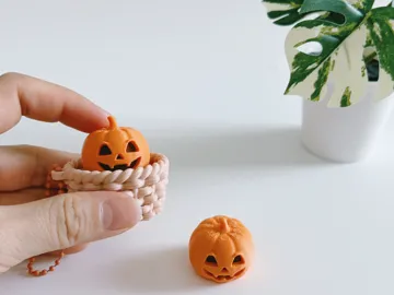 Objeto manipulable: Halloween Pumpkin Clicker — vista de referencia 4