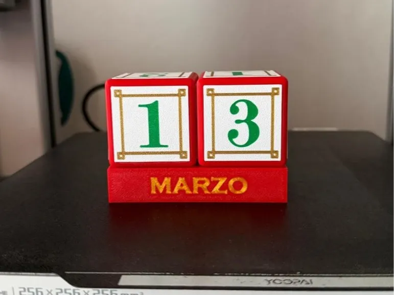 Christmas New Year Infinite Cubic Calendar