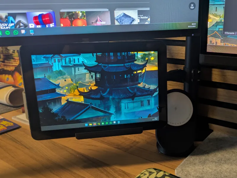 8 inch Tablet Holder / Monitor arm pole